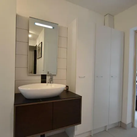 Villa Modern 11km From Carcassonne