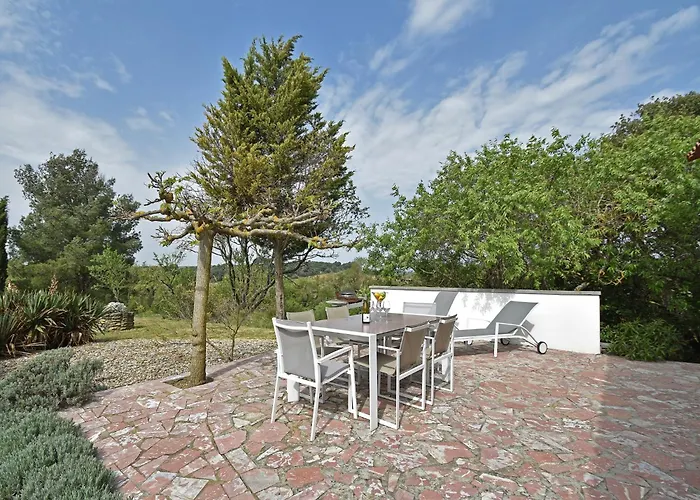 In Near Carcassonne Pool 빌라 *