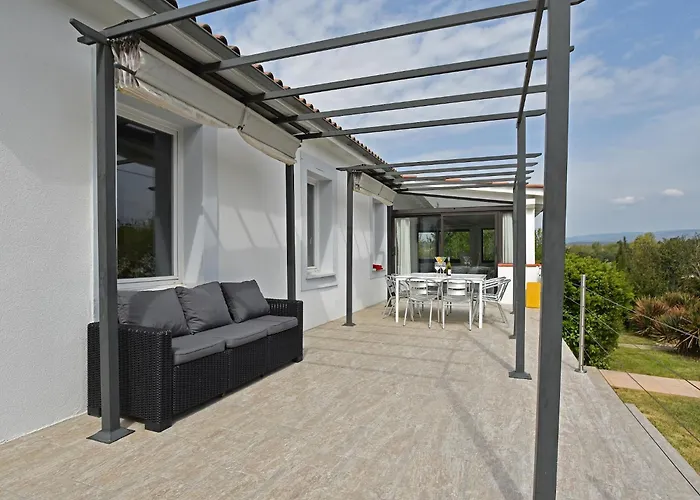 Villa In Near Carcassonne Pool *